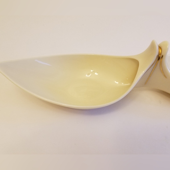 Lenox Vintage Double Sided Serving Dish with Gold Accents - Picture 8 of 13